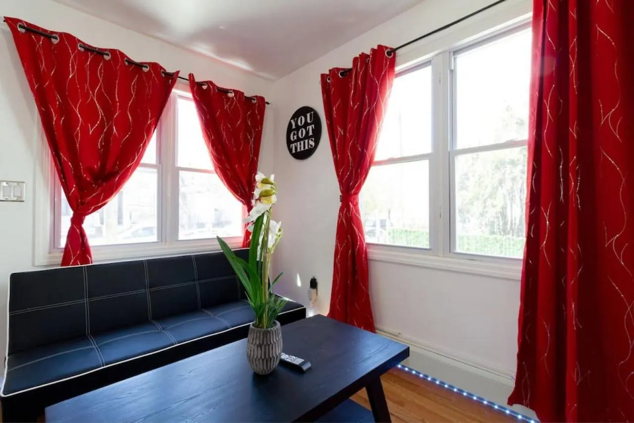 Stunning Private Room Suite 2 With Private Bathroom In Duplex Apartment In Brooklyn, Ny New York United States