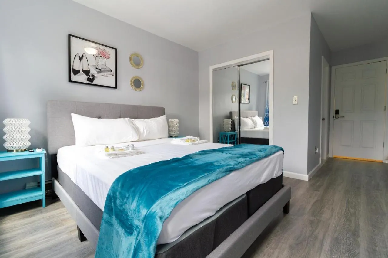 Stunning Private Room Suite 2 With Private Bathroom In Duplex Apartment In Brooklyn, Ny New York
