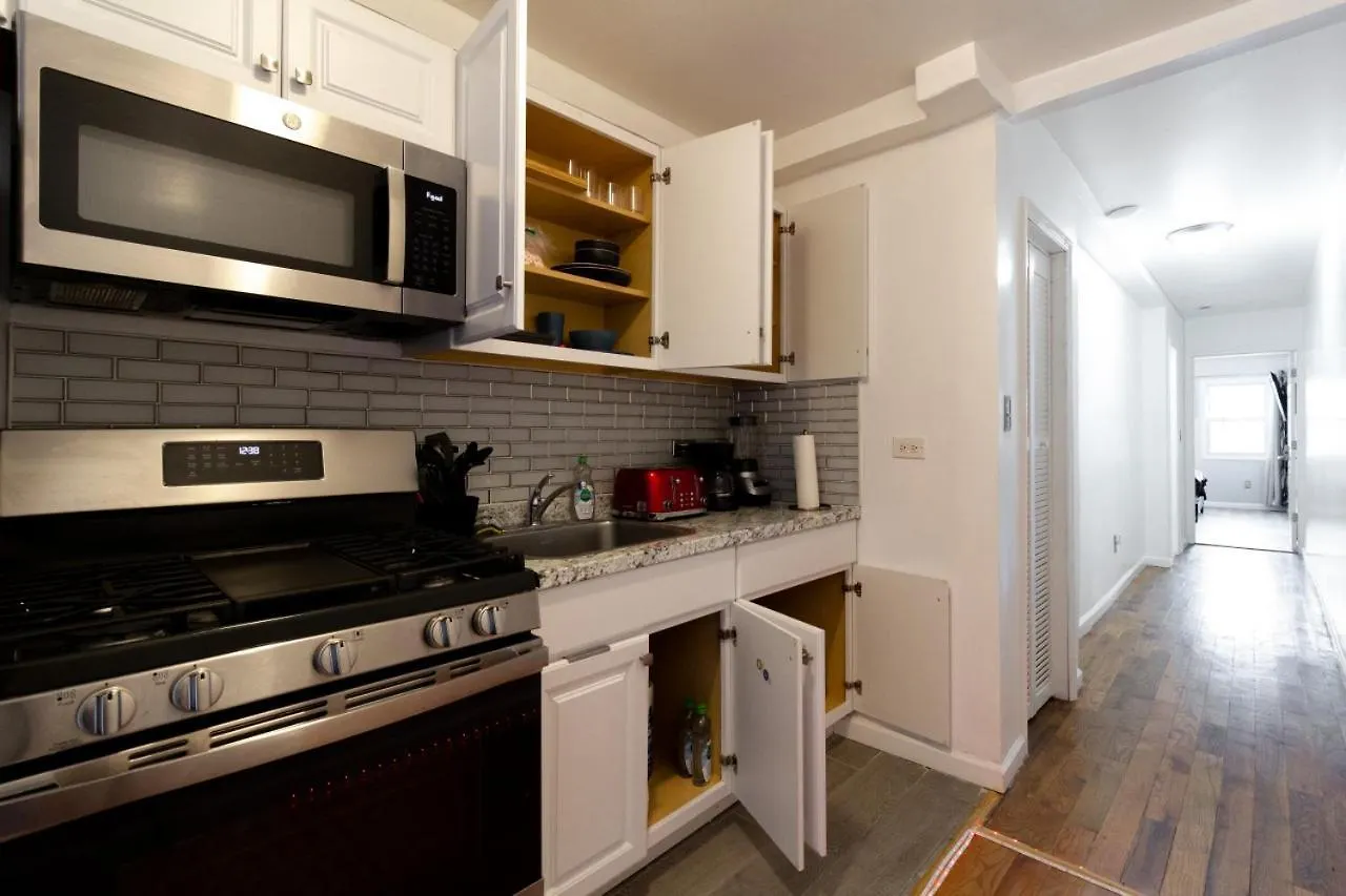 Stunning Private Room Suite 2 With Private Bathroom In Duplex Apartment In Brooklyn, Ny New York United States