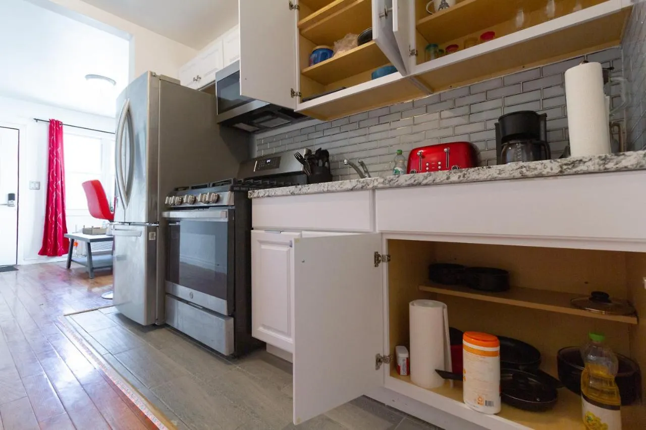 Stunning Private Room Suite 2 With Private Bathroom In Duplex Apartment In Brooklyn, Ny New York United States